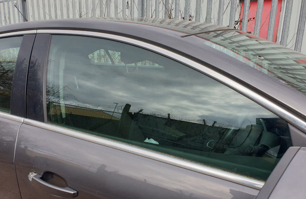 Vauxhall Insignia Exclusiv CDTI Door window glass driver side front